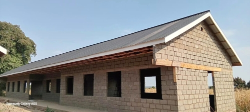 Neue Schule in Tansania